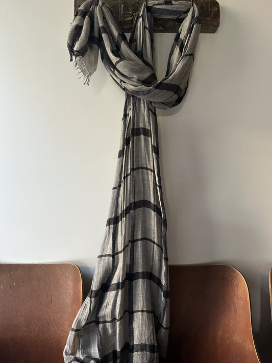 Collet shawl| Soft lightweight shawl made from 100% viscose gauze