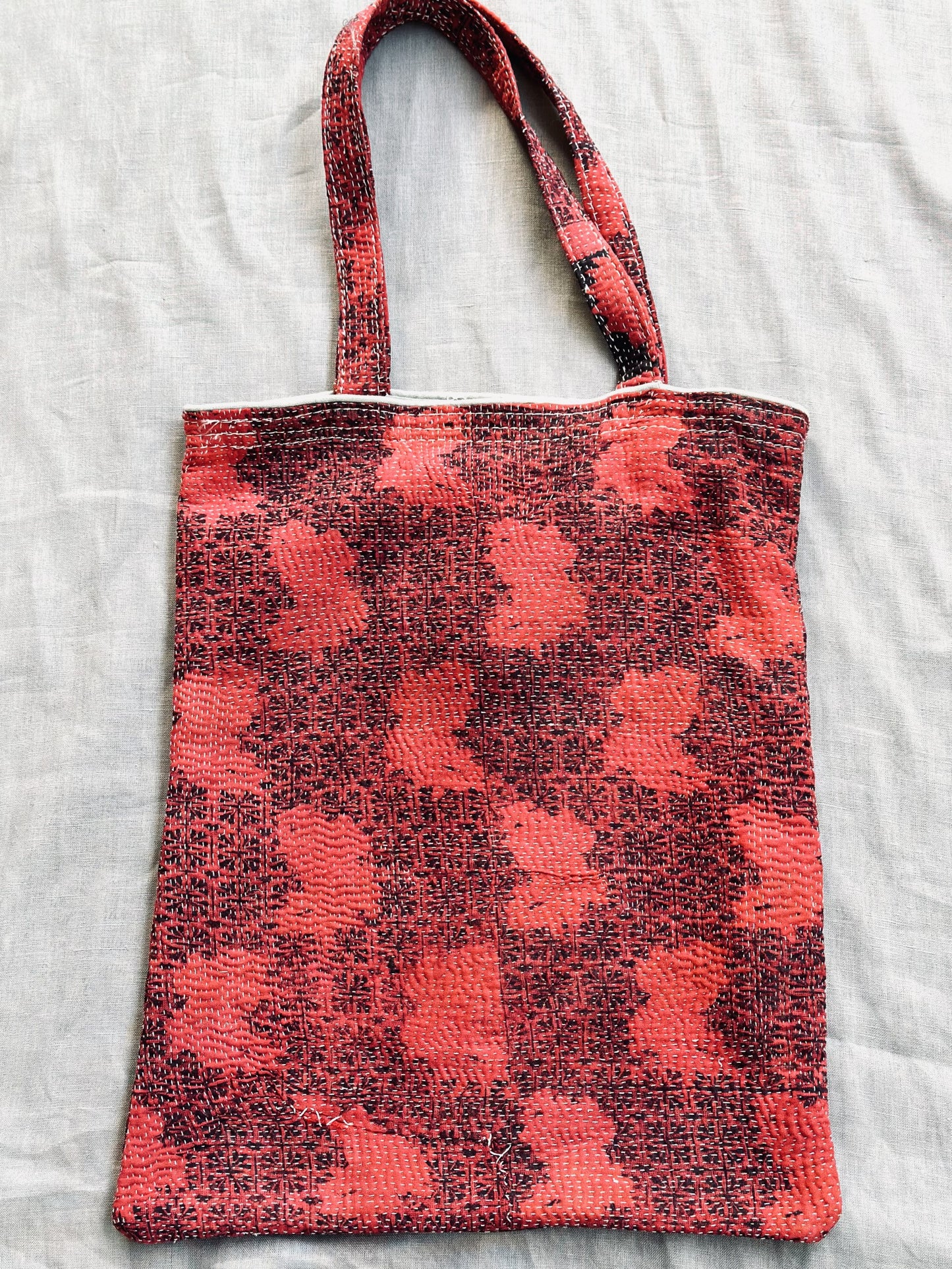 218117 Embroidered floral bag