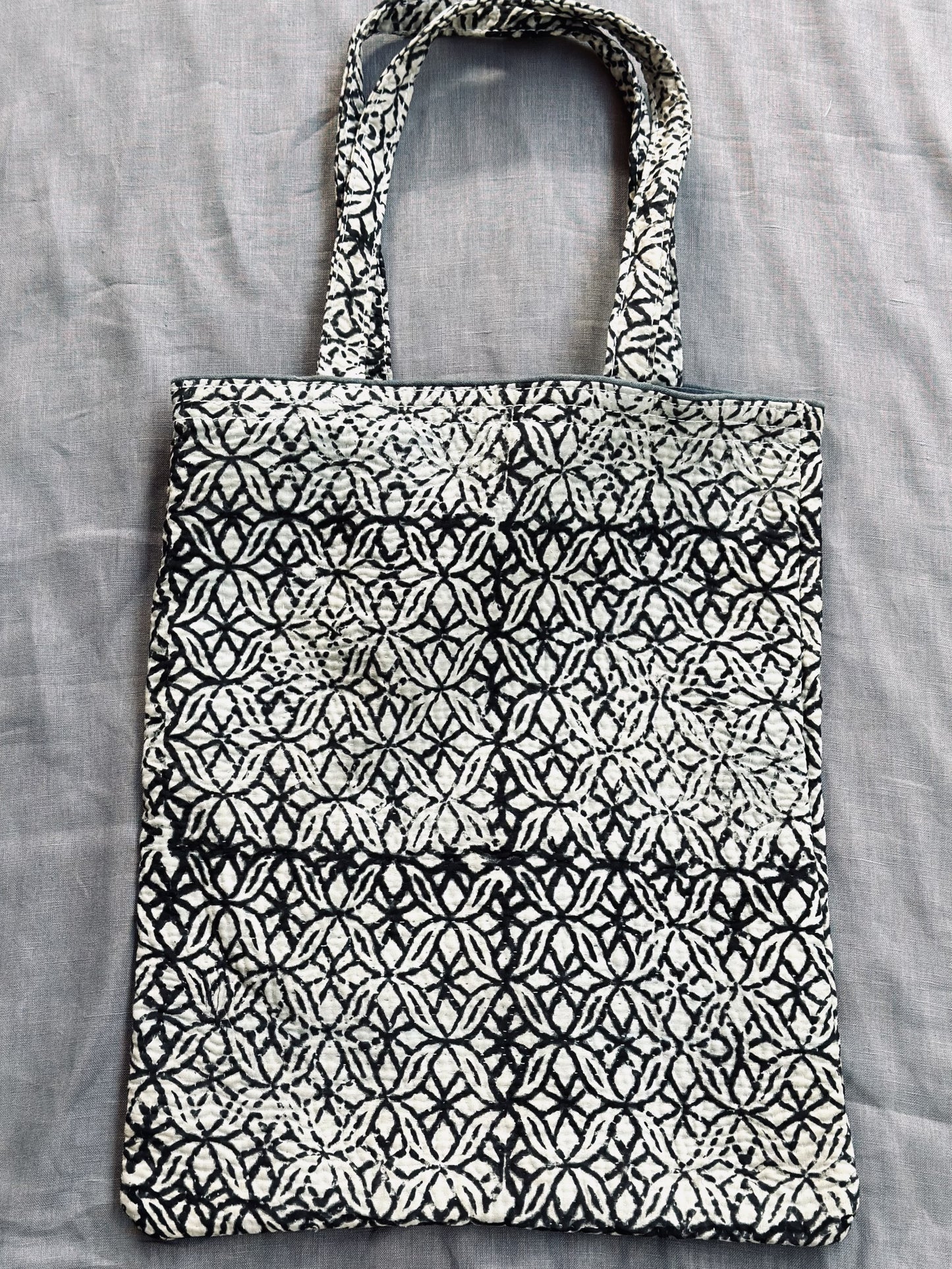218117 Embroidered floral bag