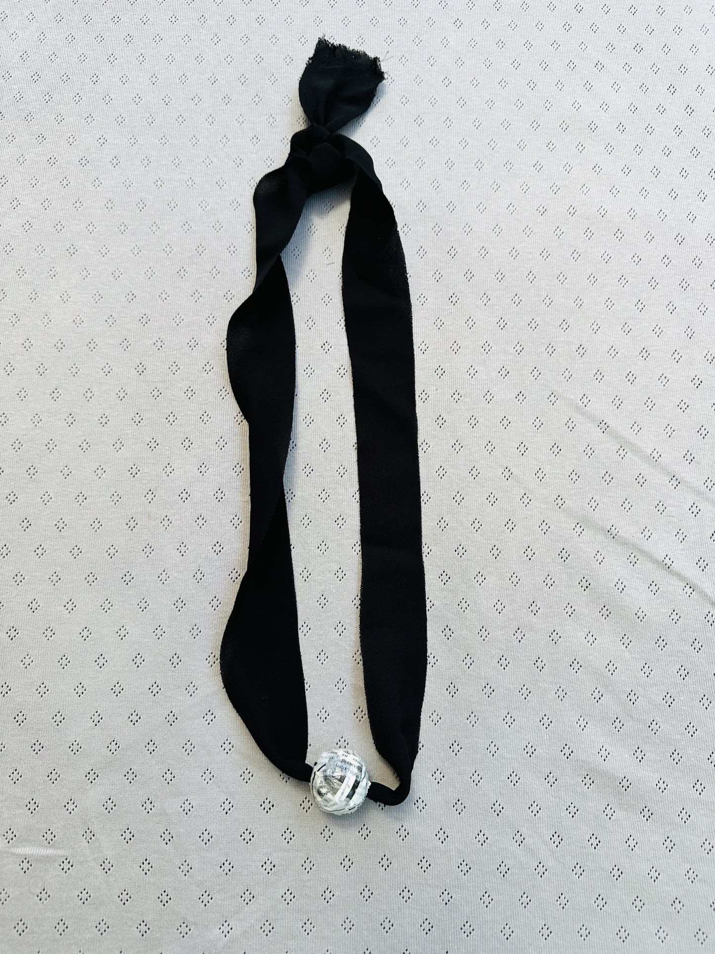 258112 Necklace with dramatic bead