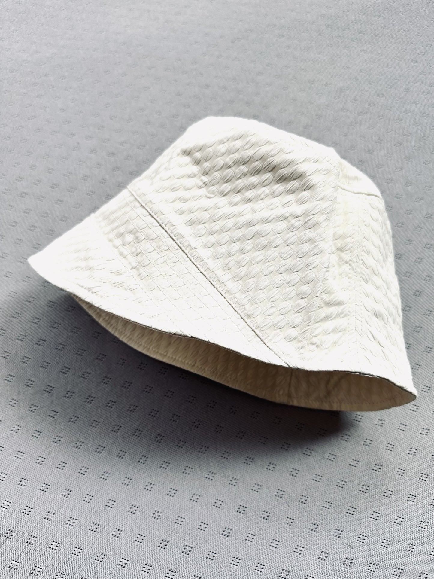 New! 248108 Joy bucket hat