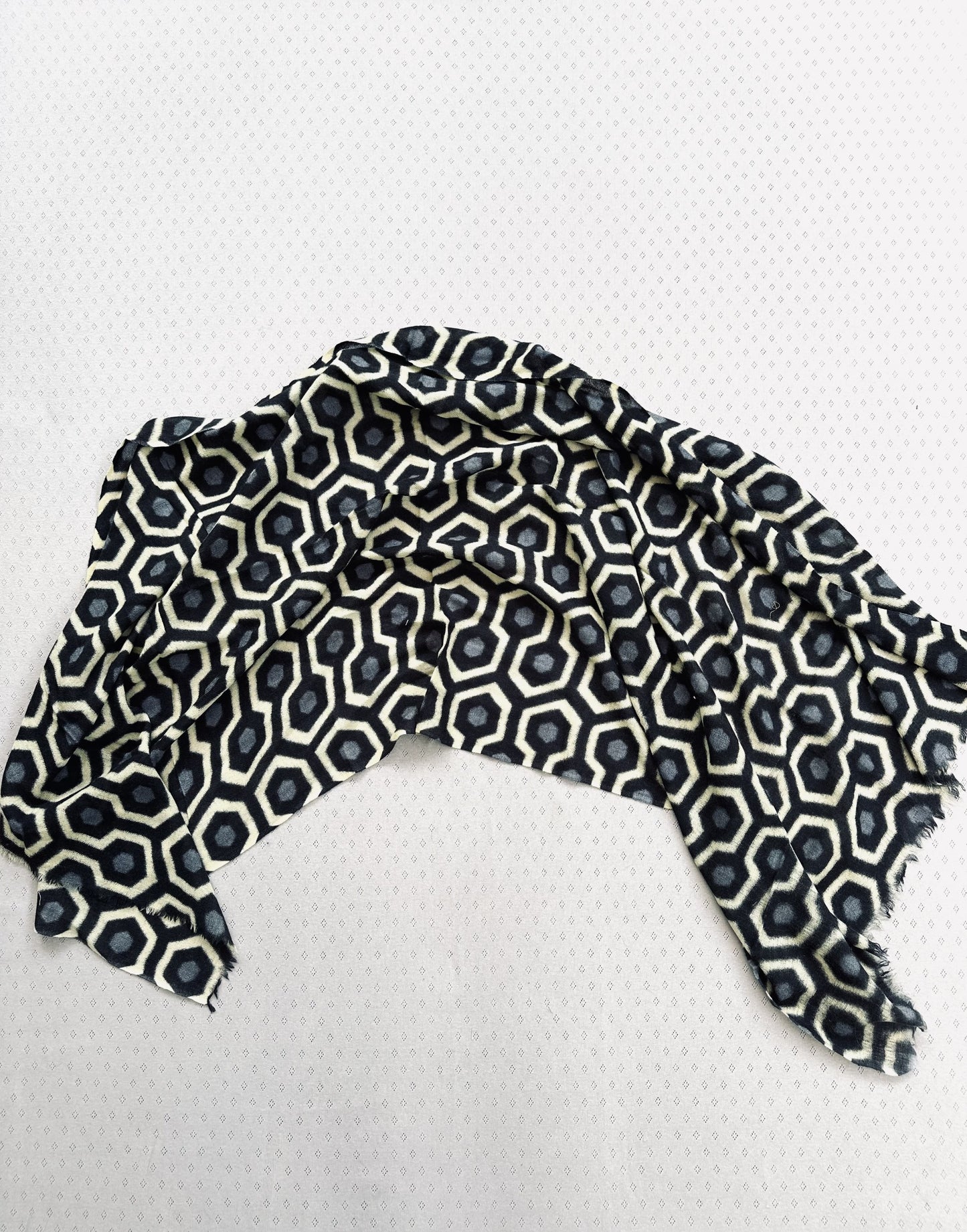 New! 268100 Anais hand made shawl