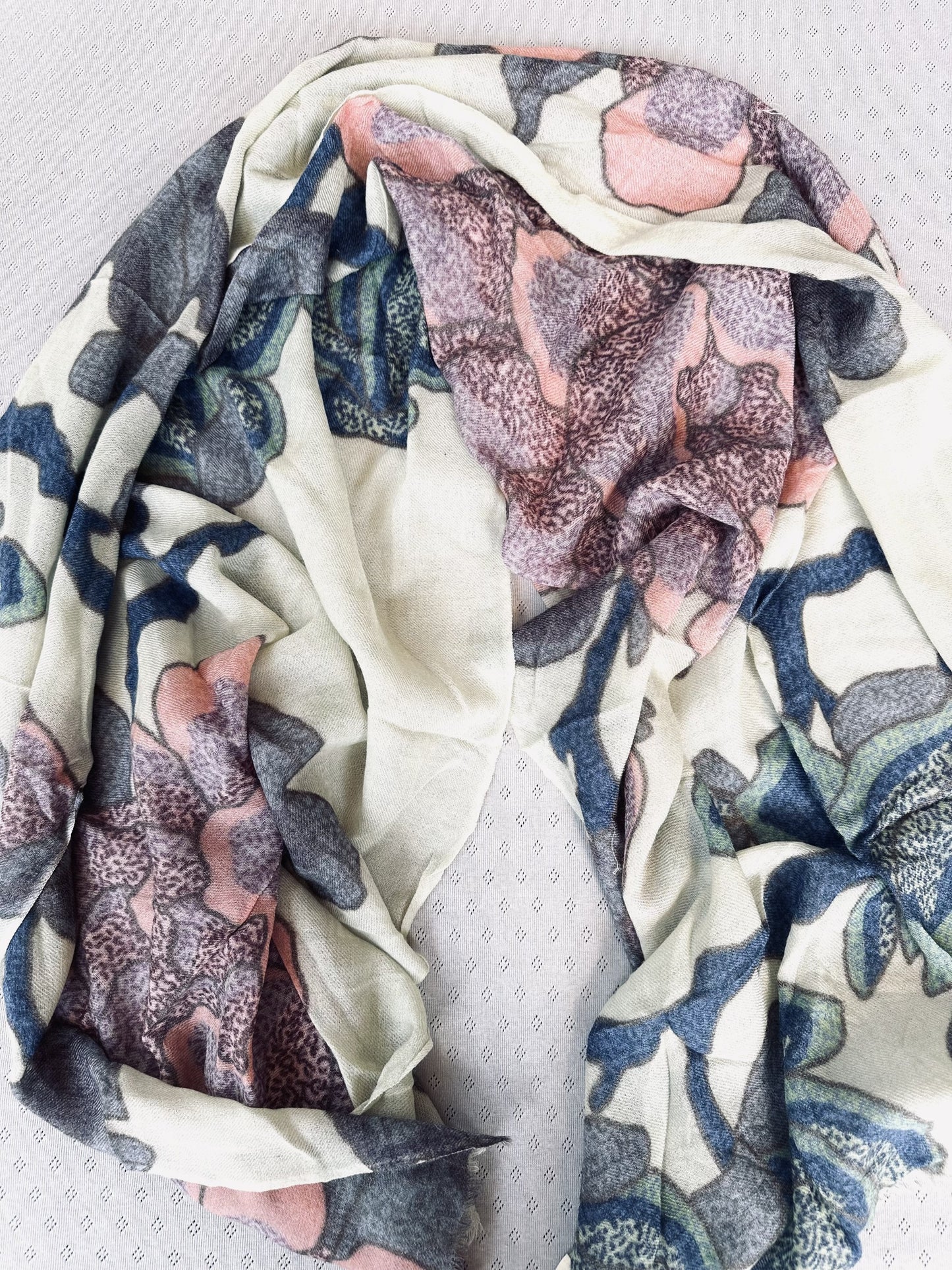 New! 268100 Anais one of a kind shawl