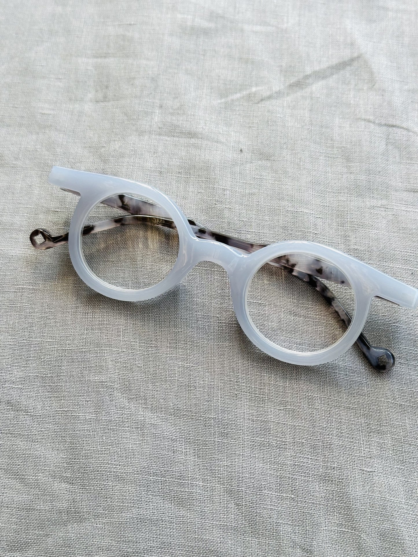 248106 Reading glasses