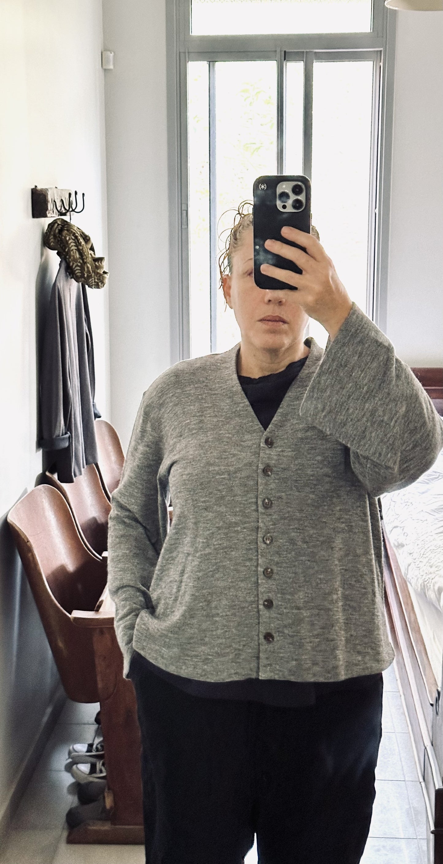 253100 Knit sweater