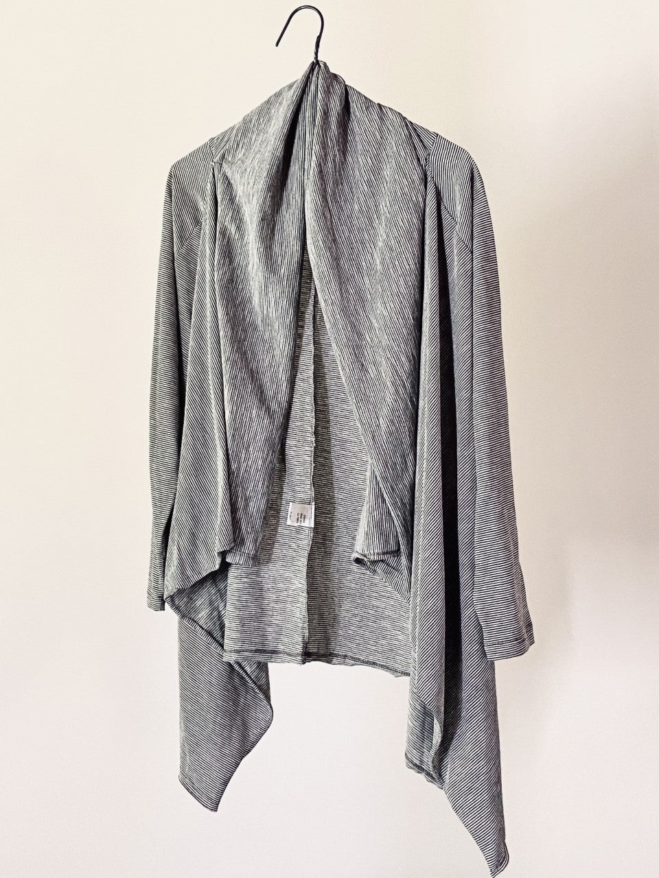 233102 open front sweater