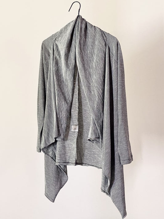 233102 open front sweater