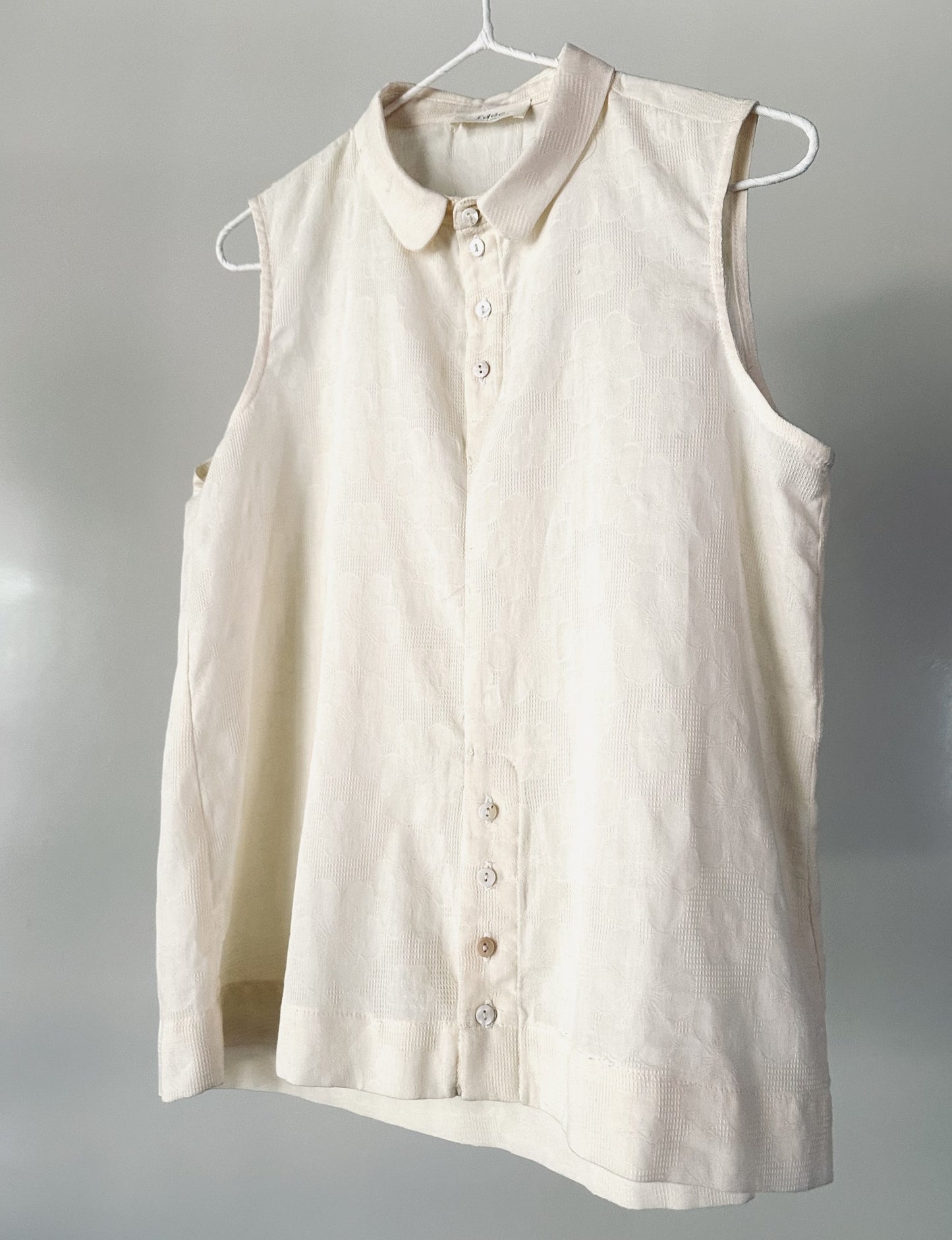 Nadia blouse| Minimalist & Clean