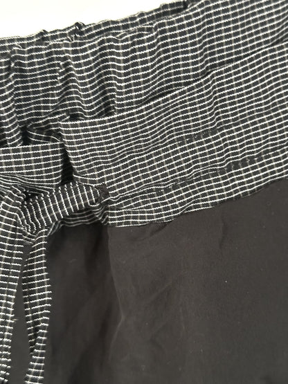 Tami pants| 3/4 length pants with patterned elastic waistband made from natural fabric.