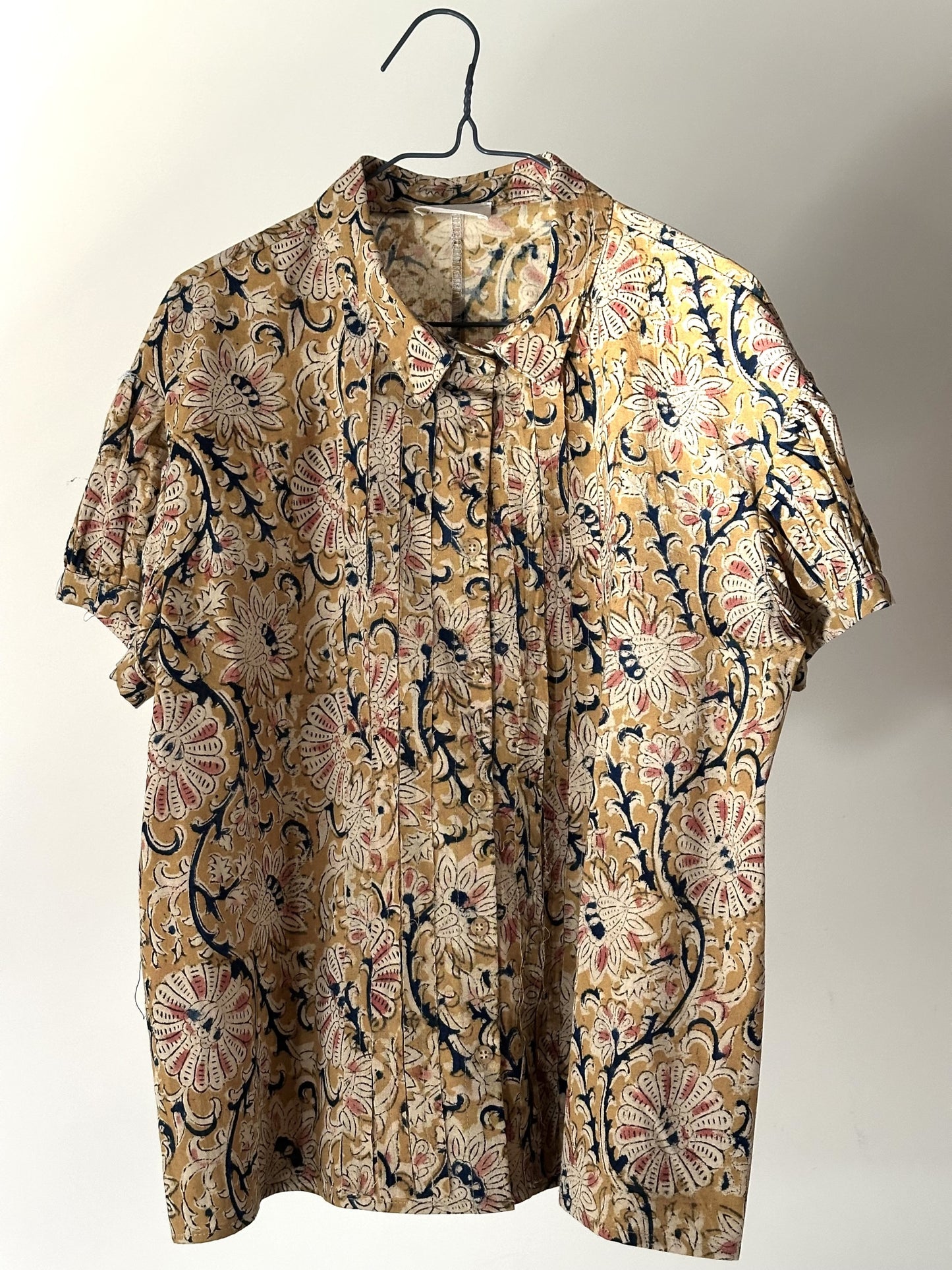 Cindy cotton blouse| buttoned down shirt with distressed ribbon detailing.