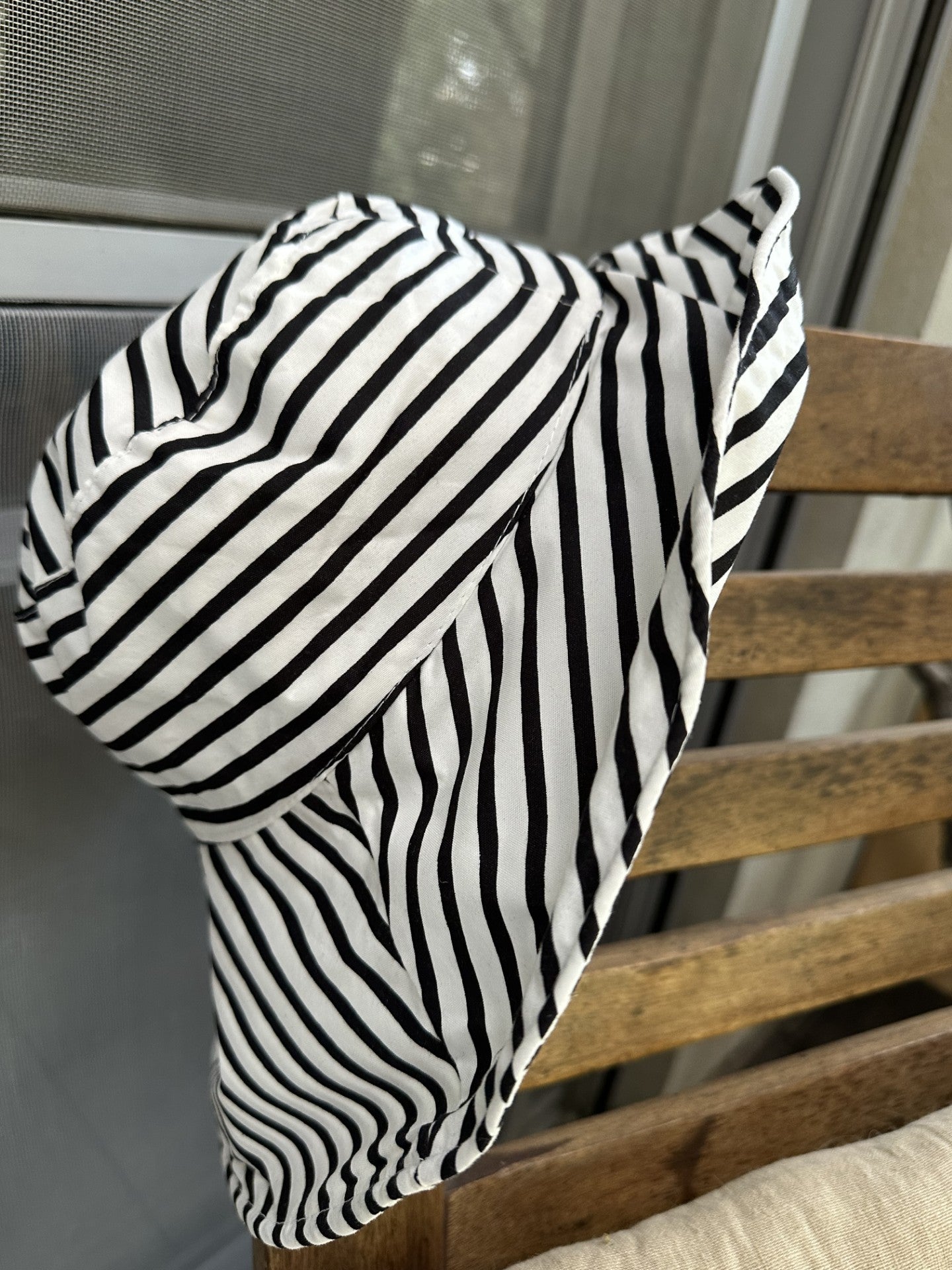 חדש! 268110  נויה,כובע דייגים.