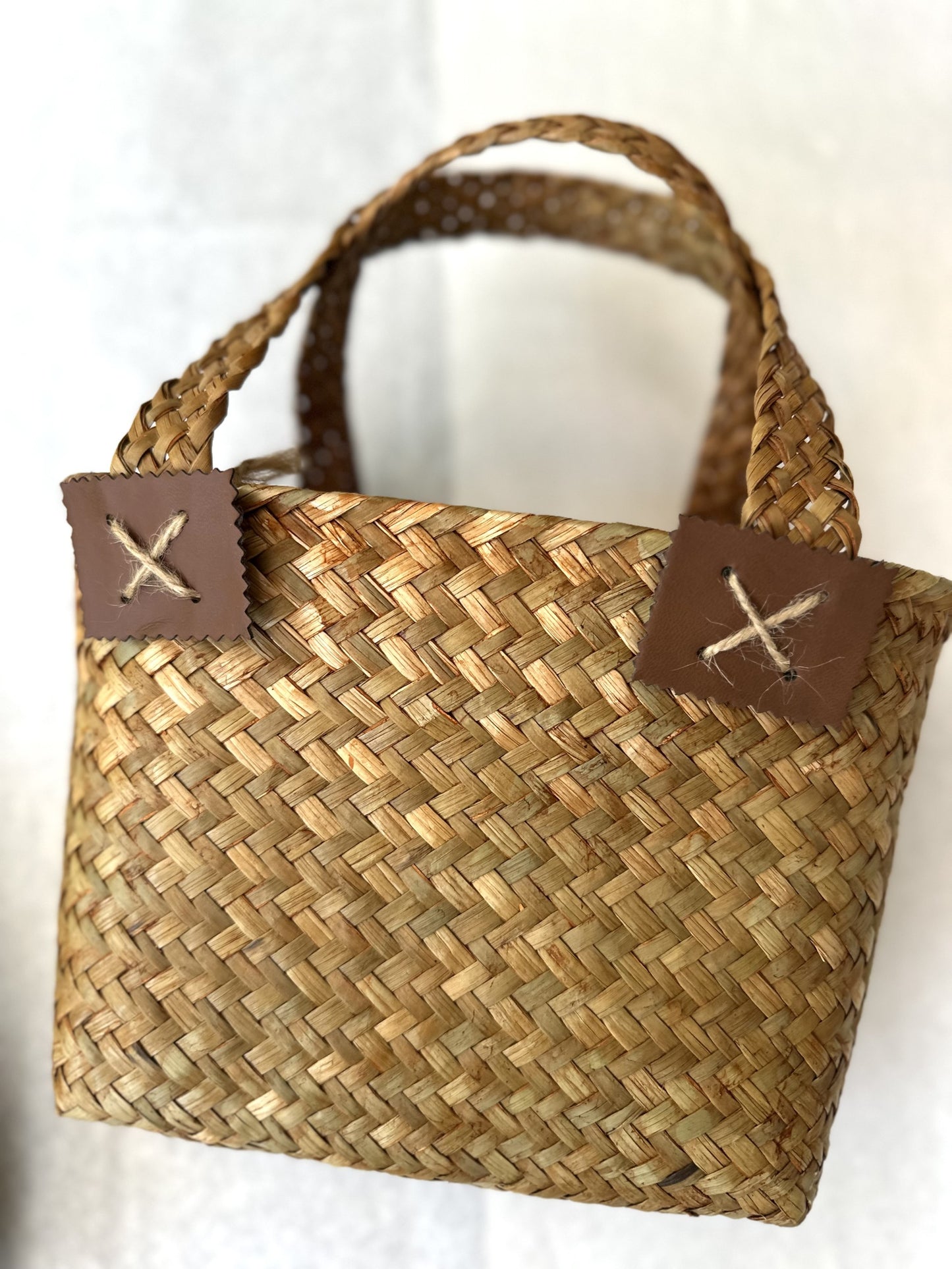 חדש! 268112 קיקי סל קש בעבודת יד.