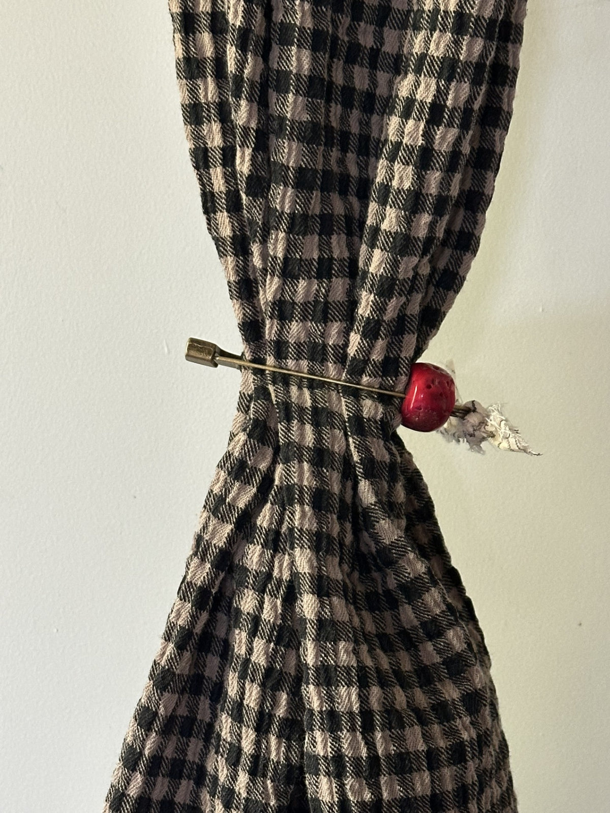  Mist reversible plaid scarf|Meet the ultimate accessory.