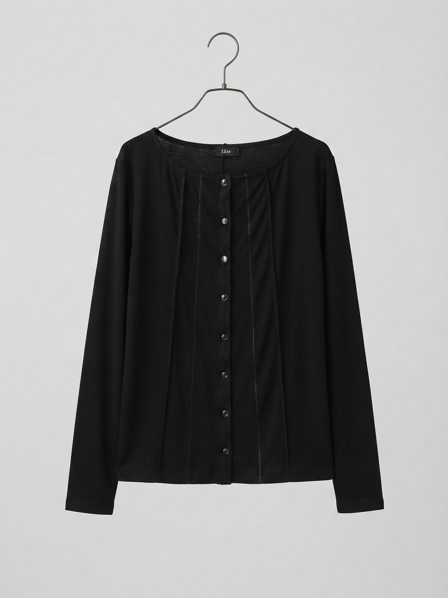  Terra Cardigan| A versatile button-down cardigan.