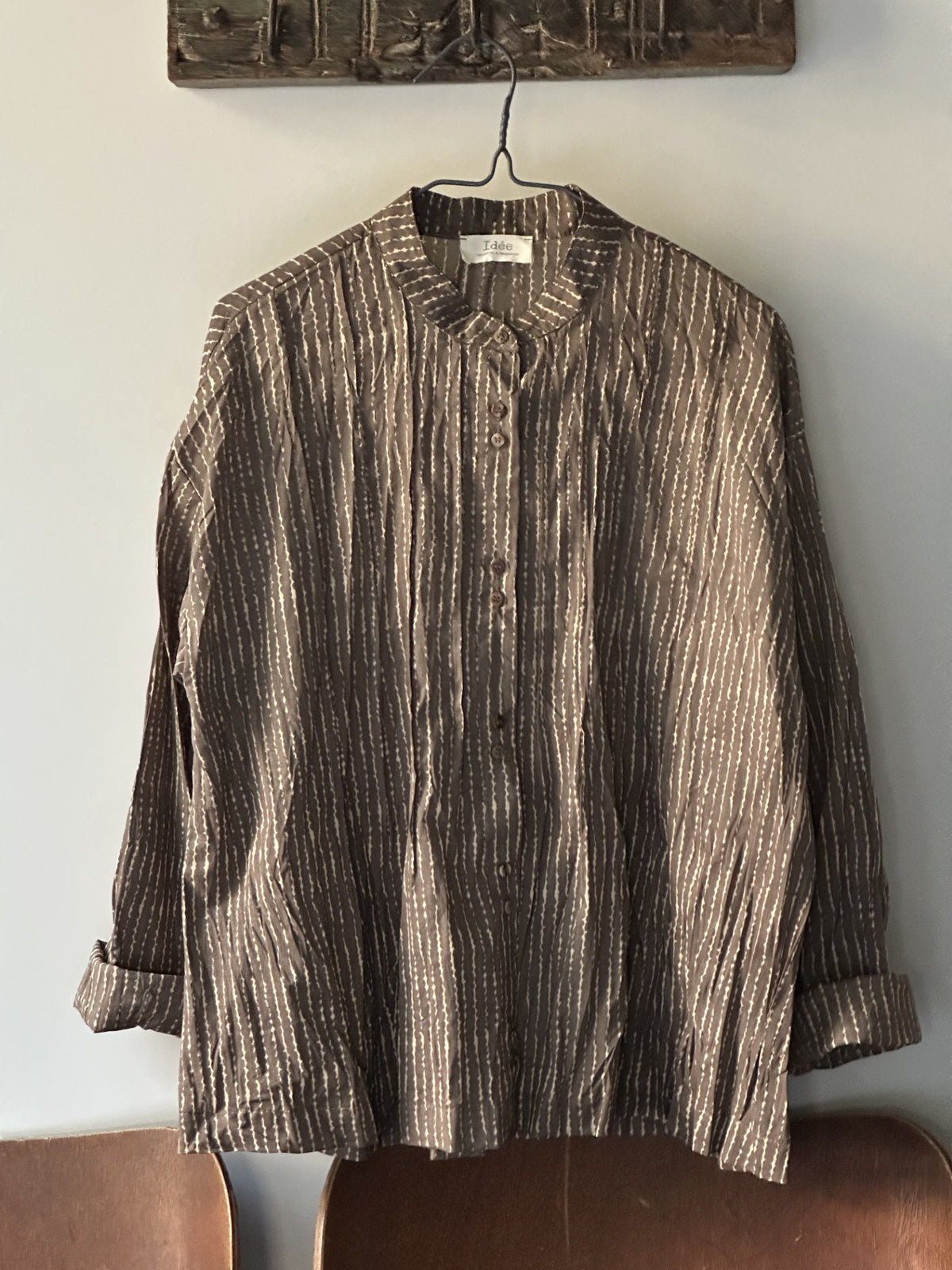  Nesta blouse|The ultimate balance of romantic softness and urban chic.