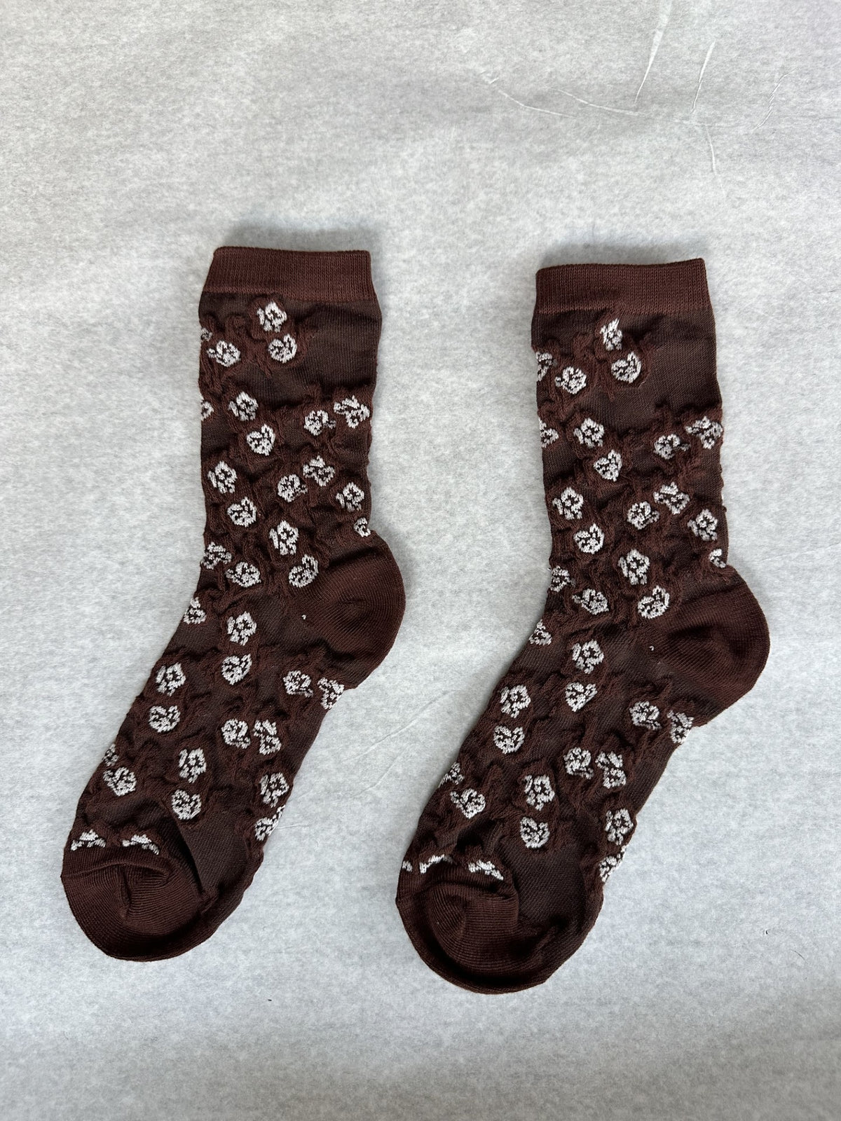 268102 Rose jacquard  socks