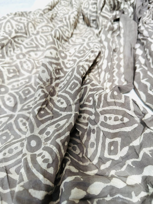 Anais hand printed shawl |100% cotton hand crafted with care