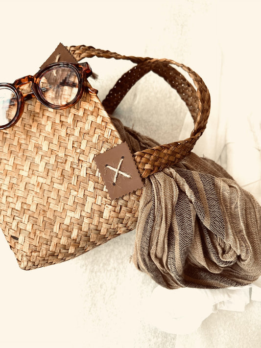 חדש! 268112 קיקי סל קש בעבודת יד.