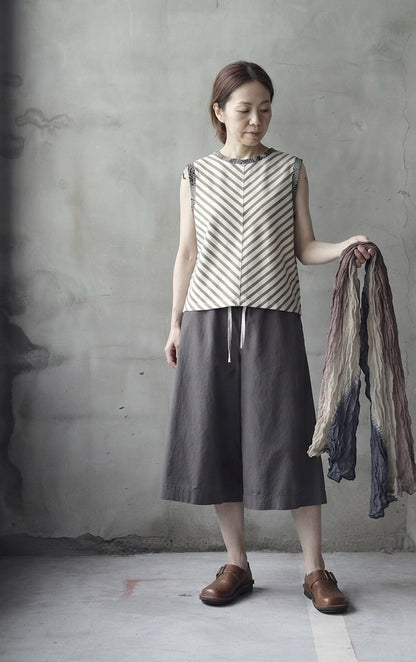  Helen sleeveless top| diagonal ribbed knit tank top with buttoned back