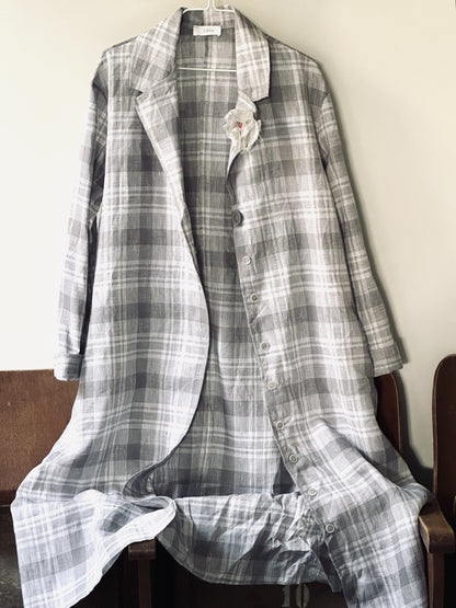  Dress jacket|An outstanding jacket, made form soft and airy materials.