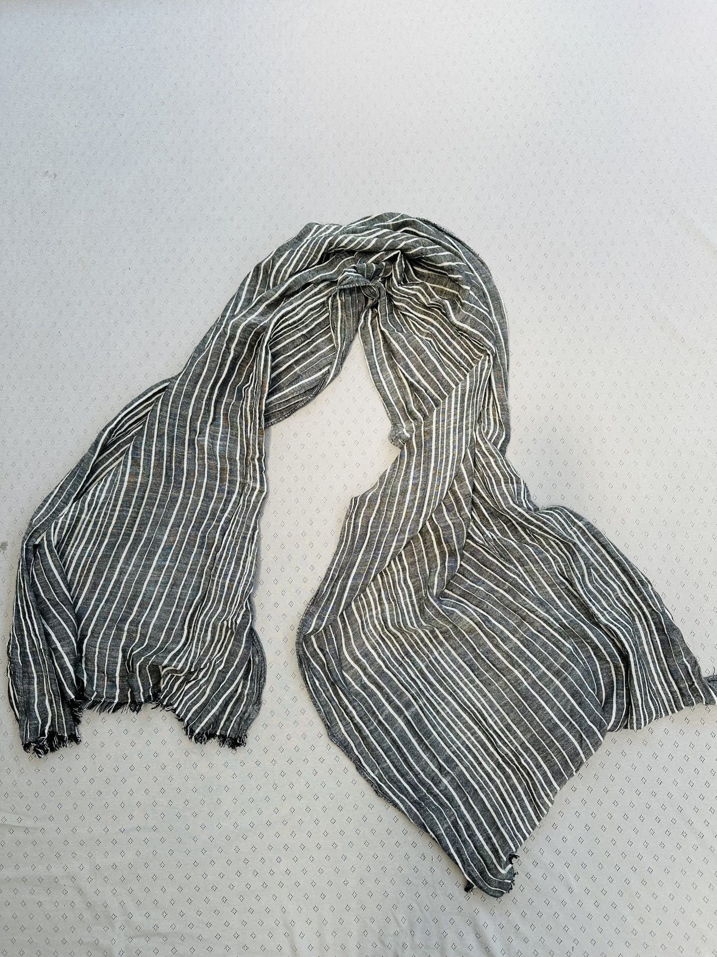 New! Collet 258107 Soft shawl.