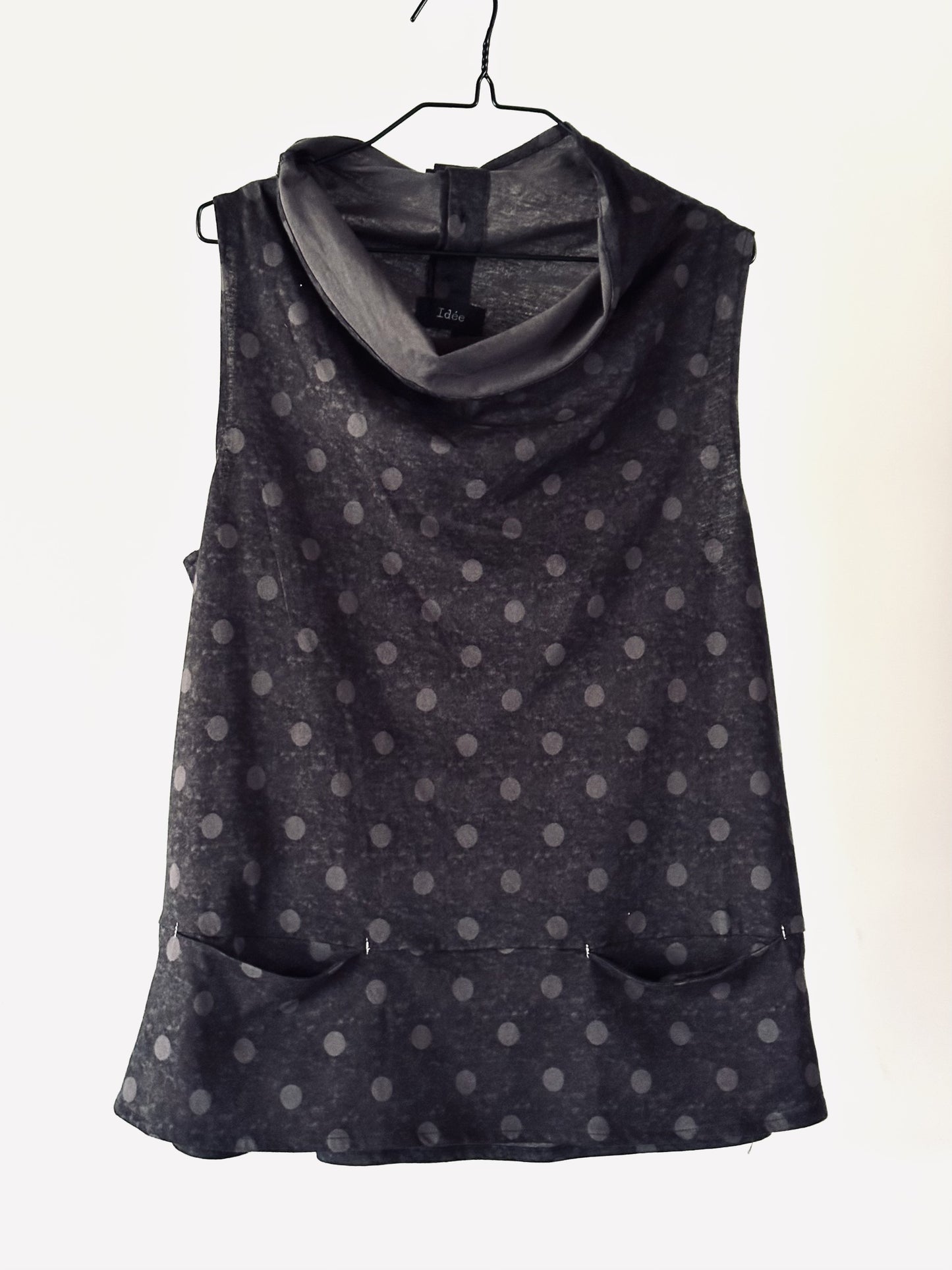 New! 197105 Alma vest top