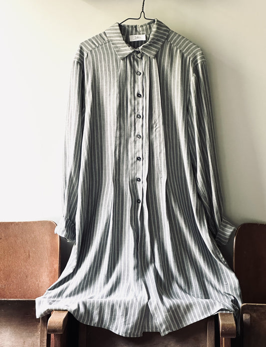 חדש! 227102 שמלת חולצה קלואה 