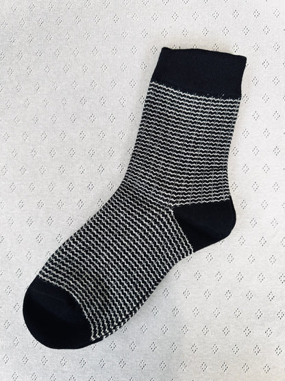 New! 208222 Textured socks