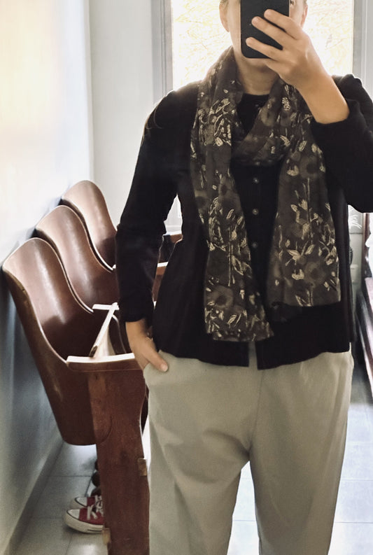 248109 Cotton textural scarf