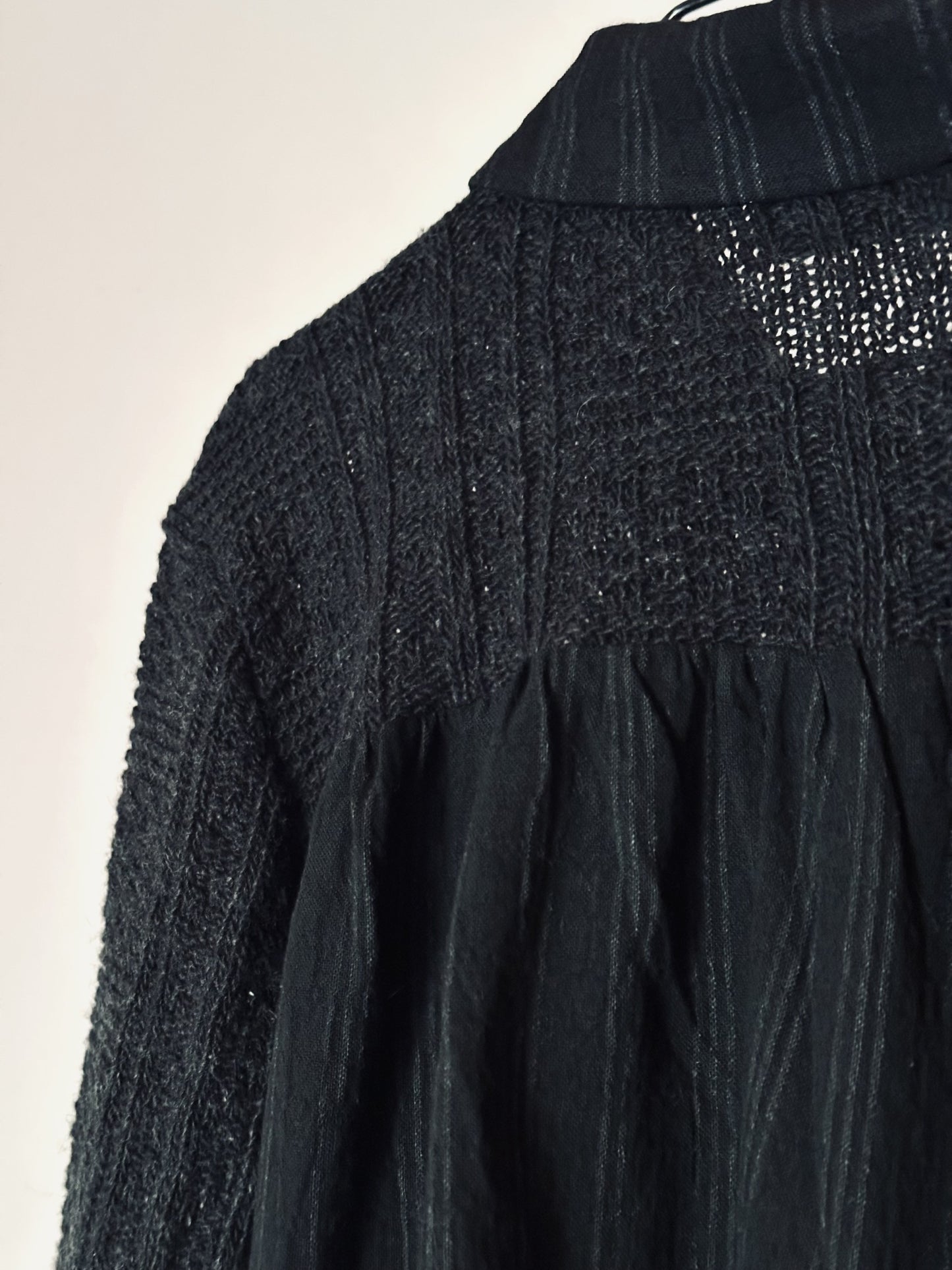 חדש! 263100 יעל סוודר גב אריג