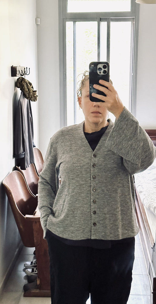 253100 Knit sweater
