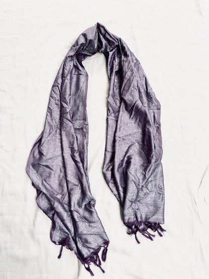 238100 Silk scarf